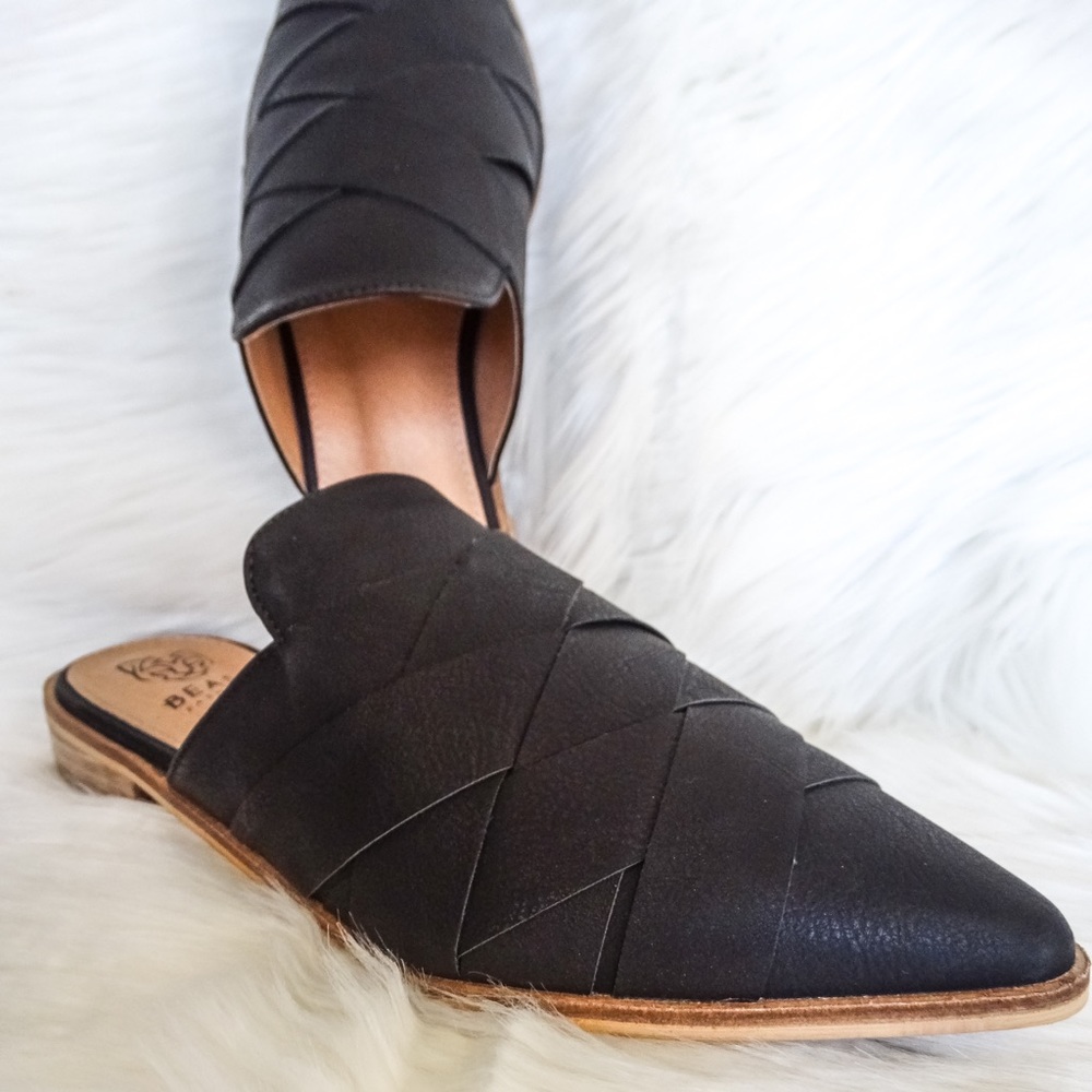 Flat Woven Mules in Black (LAST SIZE, Size 10) - Picture 3 of 6